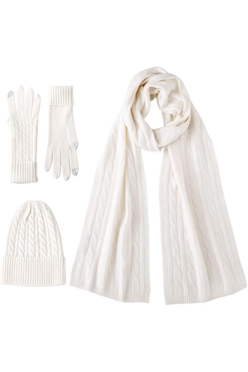 Knitted Fashion Accessories